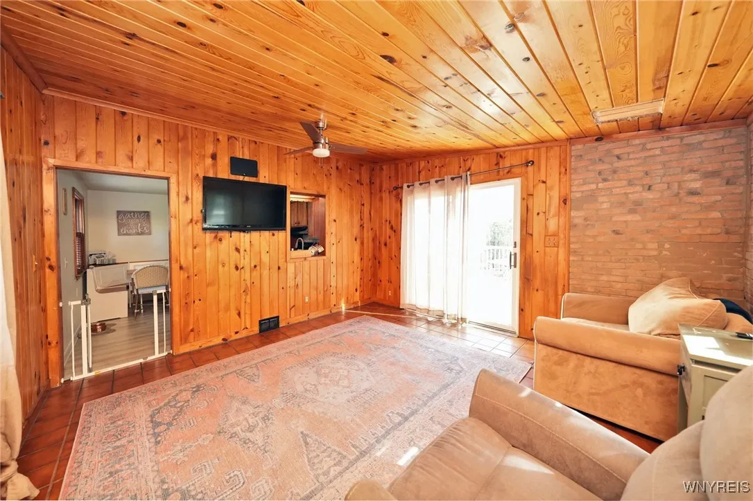 4989 Morgan Parkway, Hamburg, New York 14075, Hamburg, New York 14075, 3 Bedrooms Bedrooms, 6 Rooms Rooms,1 BathroomBathrooms,Residential,Closed,4989 Morgan Parkway, Hamburg, New York 14075,0,B1561400