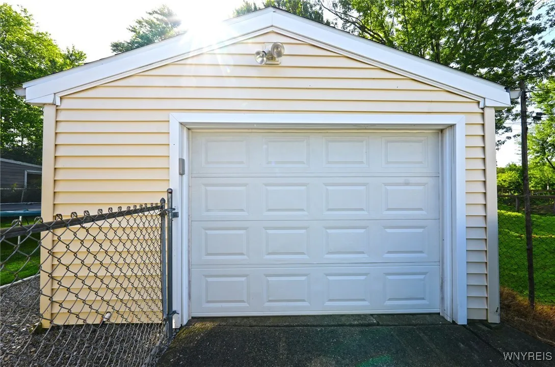 4989 Morgan Parkway, Hamburg, New York 14075, Hamburg, New York 14075, 3 Bedrooms Bedrooms, 6 Rooms Rooms,1 BathroomBathrooms,Residential,Closed,4989 Morgan Parkway, Hamburg, New York 14075,0,B1561400