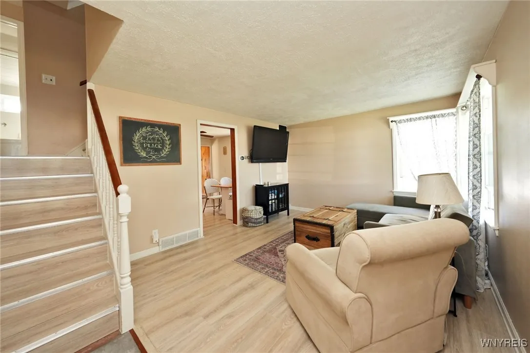4989 Morgan Parkway, Hamburg, New York 14075, Hamburg, New York 14075, 3 Bedrooms Bedrooms, 6 Rooms Rooms,1 BathroomBathrooms,Residential,Closed,4989 Morgan Parkway, Hamburg, New York 14075,0,B1561400