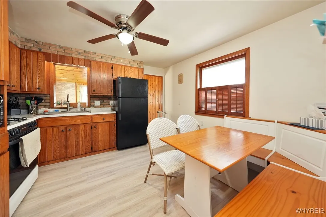 4989 Morgan Parkway, Hamburg, New York 14075, Hamburg, New York 14075, 3 Bedrooms Bedrooms, 6 Rooms Rooms,1 BathroomBathrooms,Residential,Closed,4989 Morgan Parkway, Hamburg, New York 14075,0,B1561400