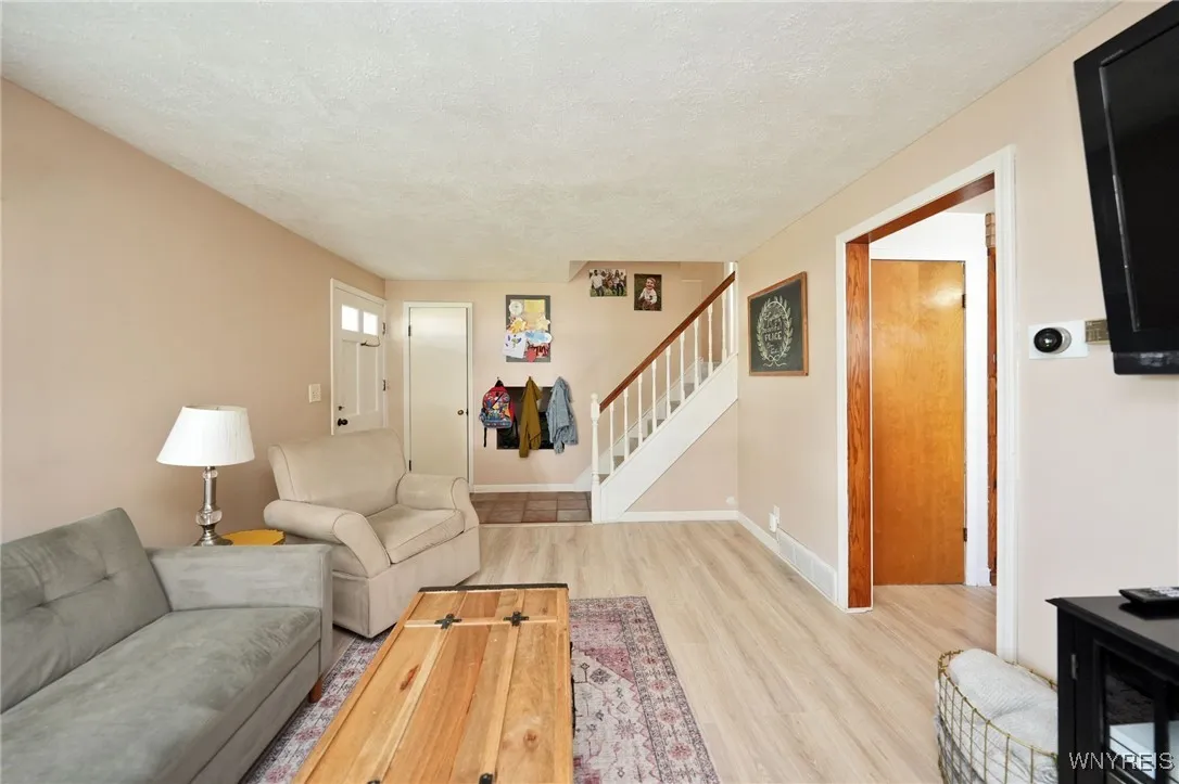 4989 Morgan Parkway, Hamburg, New York 14075, Hamburg, New York 14075, 3 Bedrooms Bedrooms, 6 Rooms Rooms,1 BathroomBathrooms,Residential,Closed,4989 Morgan Parkway, Hamburg, New York 14075,0,B1561400