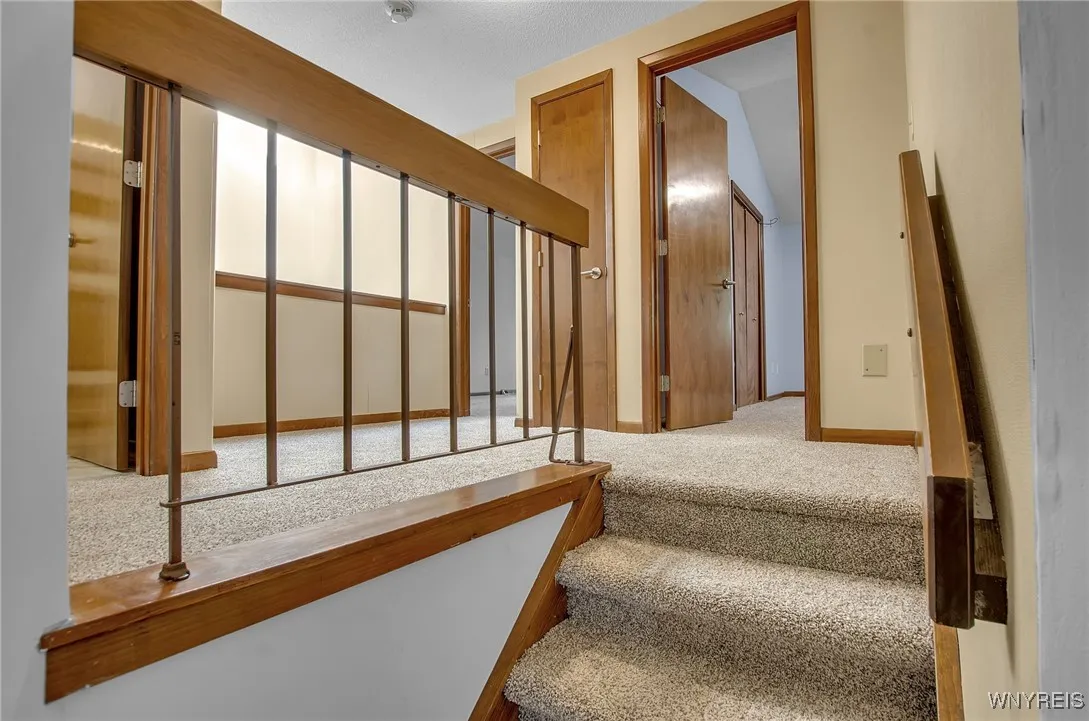 165 Breezewood, Amherst, New York 14051, Amherst, New York 14051, 3 Bedrooms Bedrooms, 5 Rooms Rooms,2 BathroomsBathrooms,Residential,Closed,165 Breezewood, Amherst, New York 14051,0,B1561436