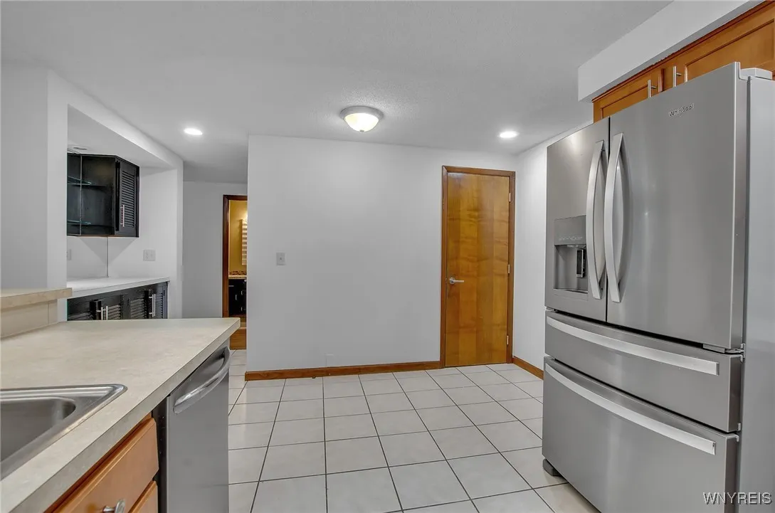 165 Breezewood, Amherst, New York 14051, Amherst, New York 14051, 3 Bedrooms Bedrooms, 5 Rooms Rooms,2 BathroomsBathrooms,Residential,Closed,165 Breezewood, Amherst, New York 14051,0,B1561436