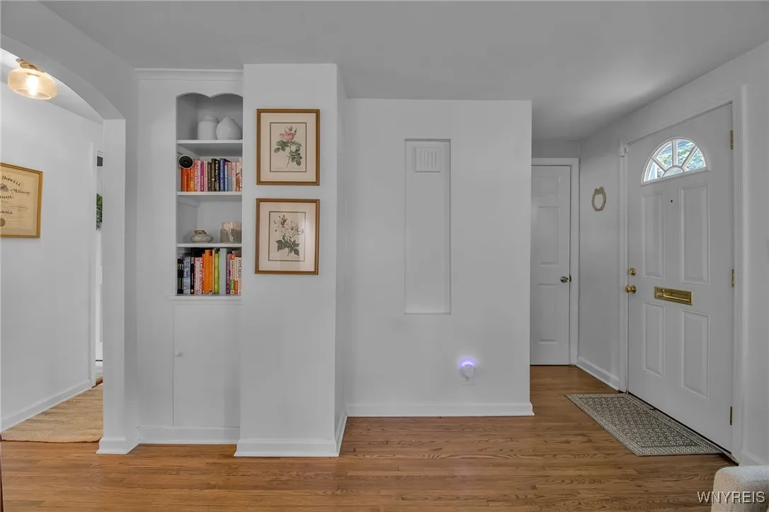 890 Parkhurst Boulevard, Tonawanda-town, New York, Tonawanda, New York 14150, 4 Bedrooms Bedrooms, 7 Rooms Rooms,2 BathroomsBathrooms,Residential,Closed,890 Parkhurst Boulevard, Tonawanda-town, New York ,0,B1561707