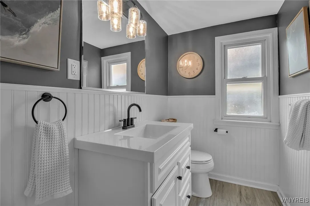 890 Parkhurst Boulevard, Tonawanda-town, New York, Tonawanda, New York 14150, 4 Bedrooms Bedrooms, 7 Rooms Rooms,2 BathroomsBathrooms,Residential,Closed,890 Parkhurst Boulevard, Tonawanda-town, New York ,0,B1561707