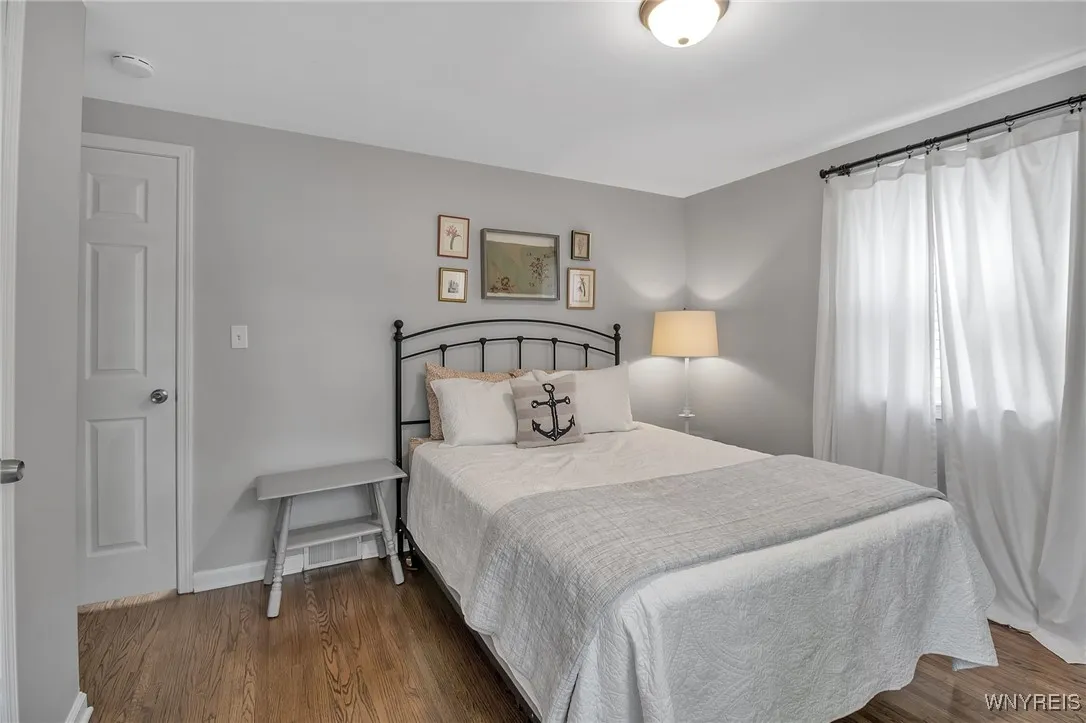 890 Parkhurst Boulevard, Tonawanda-town, New York, Tonawanda, New York 14150, 4 Bedrooms Bedrooms, 7 Rooms Rooms,2 BathroomsBathrooms,Residential,Closed,890 Parkhurst Boulevard, Tonawanda-town, New York ,0,B1561707