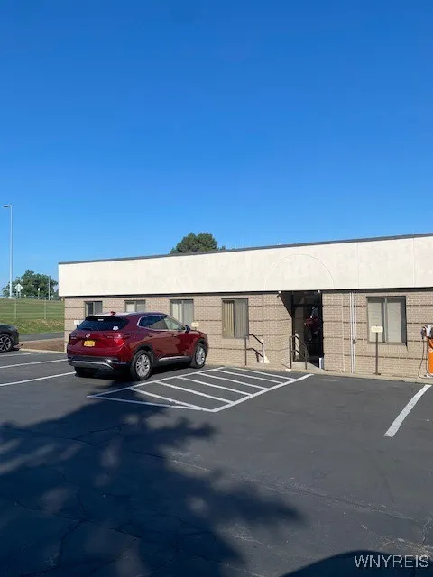 5320 Military Road, Lewiston, New York 14092, Lewiston, New York 14092, ,Commercial Lease,For Rent,5320 Military Road, Lewiston, New York 14092,B1561873