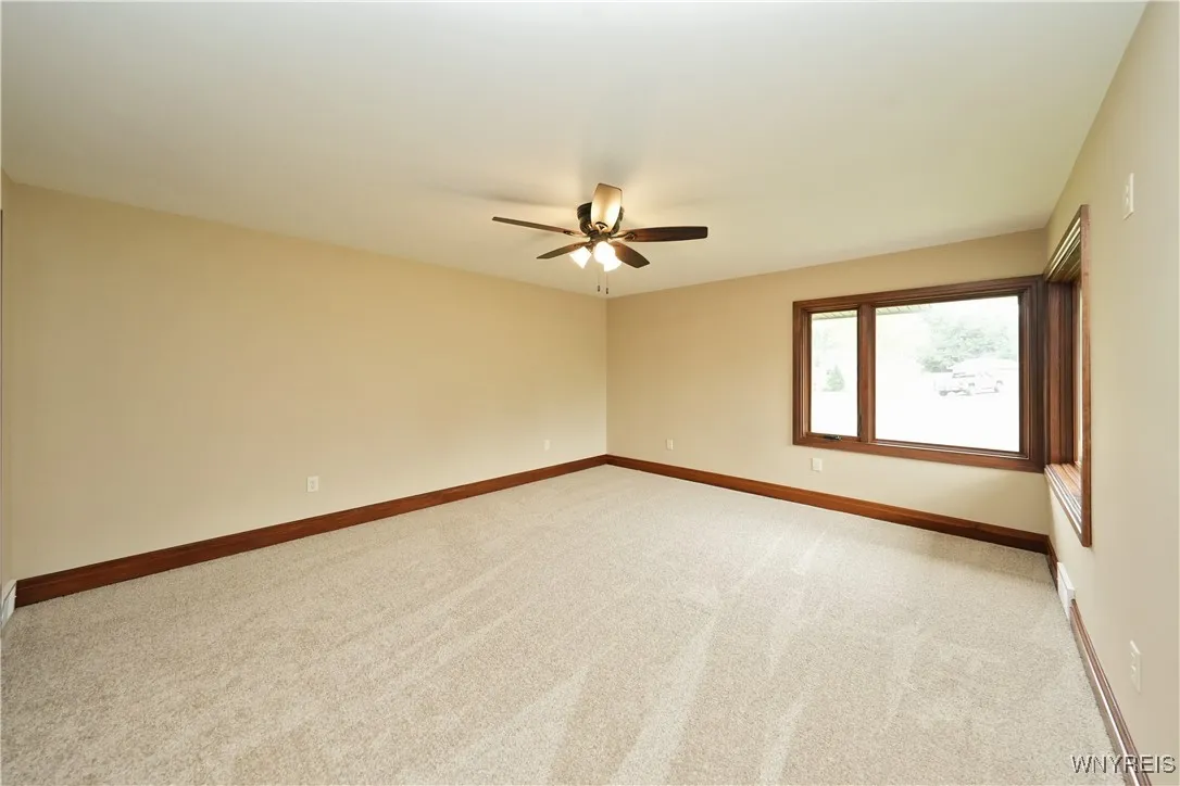 5192 East Parkway, Hamburg, New York 14075, Hamburg, New York 14075, 4 Bedrooms Bedrooms, 10 Rooms Rooms,3 BathroomsBathrooms,Residential,Closed,5192 East Parkway, Hamburg, New York 14075,0,B1561543