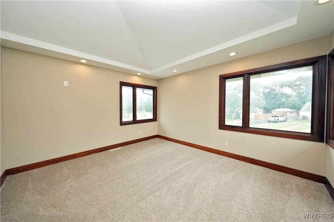 5192 East Parkway, Hamburg, New York 14075, Hamburg, New York 14075, 4 Bedrooms Bedrooms, 10 Rooms Rooms,3 BathroomsBathrooms,Residential,Closed,5192 East Parkway, Hamburg, New York 14075,0,B1561543