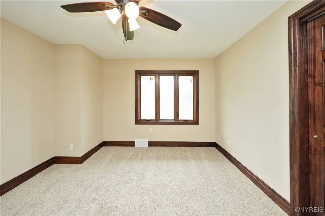 5192 East Parkway, Hamburg, New York 14075, Hamburg, New York 14075, 4 Bedrooms Bedrooms, 10 Rooms Rooms,3 BathroomsBathrooms,Residential,Closed,5192 East Parkway, Hamburg, New York 14075,0,B1561543