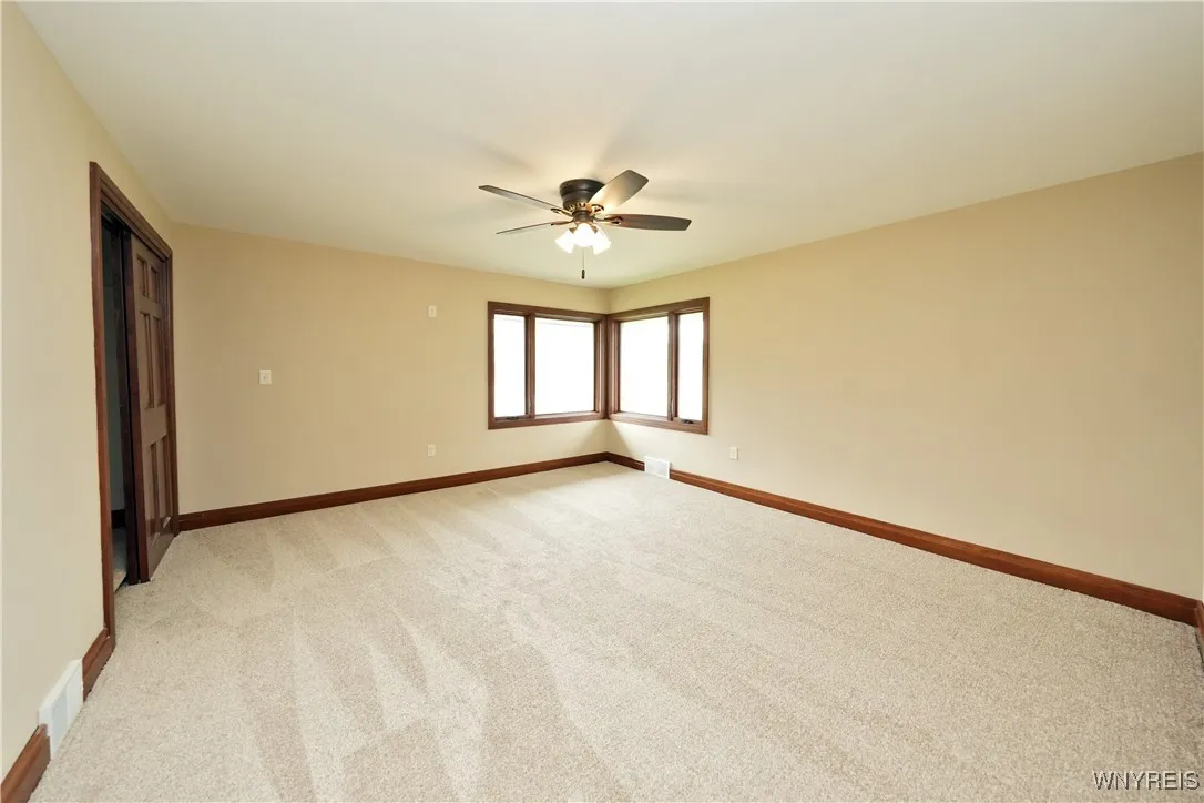 5192 East Parkway, Hamburg, New York 14075, Hamburg, New York 14075, 4 Bedrooms Bedrooms, 10 Rooms Rooms,3 BathroomsBathrooms,Residential,Closed,5192 East Parkway, Hamburg, New York 14075,0,B1561543