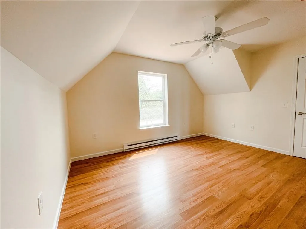 Bedroom 3 (2nd Floor)