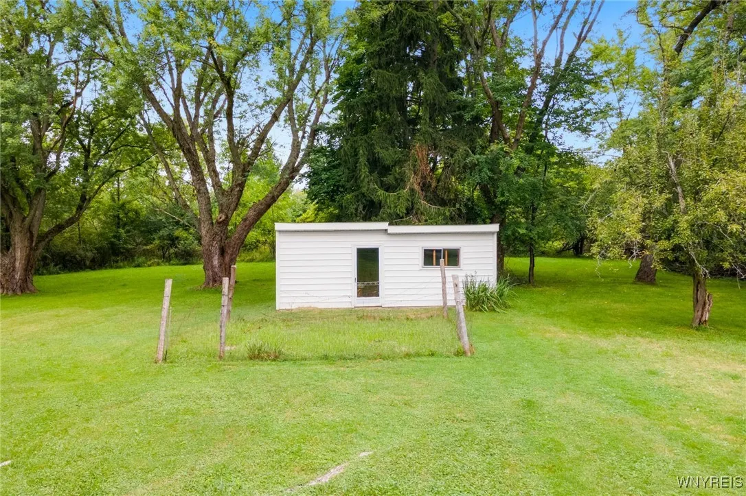 1371 Billington Road, Elma, New York 14052, Elma, New York 14052, 5 Bedrooms Bedrooms, 12 Rooms Rooms,2 BathroomsBathrooms,Residential,Closed,1371 Billington Road, Elma, New York 14052,0,B1562085