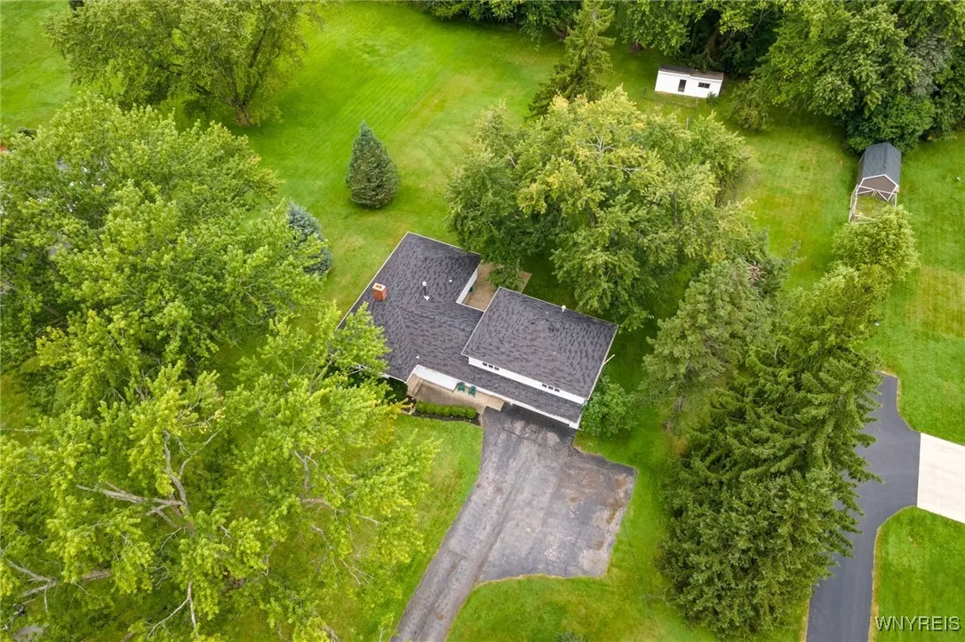 1371 Billington Road, Elma, New York 14052, Elma, New York 14052, 5 Bedrooms Bedrooms, 12 Rooms Rooms,2 BathroomsBathrooms,Residential,Closed,1371 Billington Road, Elma, New York 14052,0,B1562085