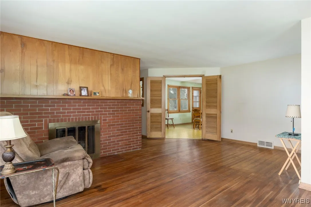 1371 Billington Road, Elma, New York 14052, Elma, New York 14052, 5 Bedrooms Bedrooms, 12 Rooms Rooms,2 BathroomsBathrooms,Residential,Closed,1371 Billington Road, Elma, New York 14052,0,B1562085