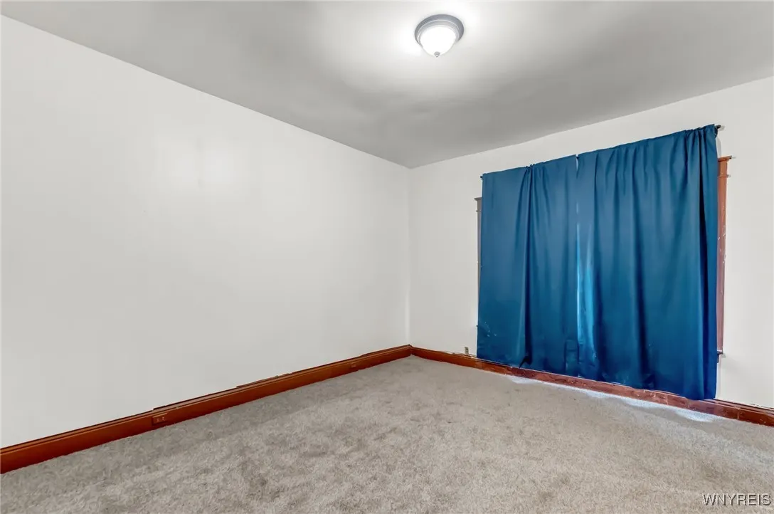 541 Perry Street, Buffalo, New York 14210, Buffalo, New York 14210, 3 Bedrooms Bedrooms, 5 Rooms Rooms,1 BathroomBathrooms,Residential,Closed,541 Perry Street, Buffalo, New York 14210,0,B1562240
