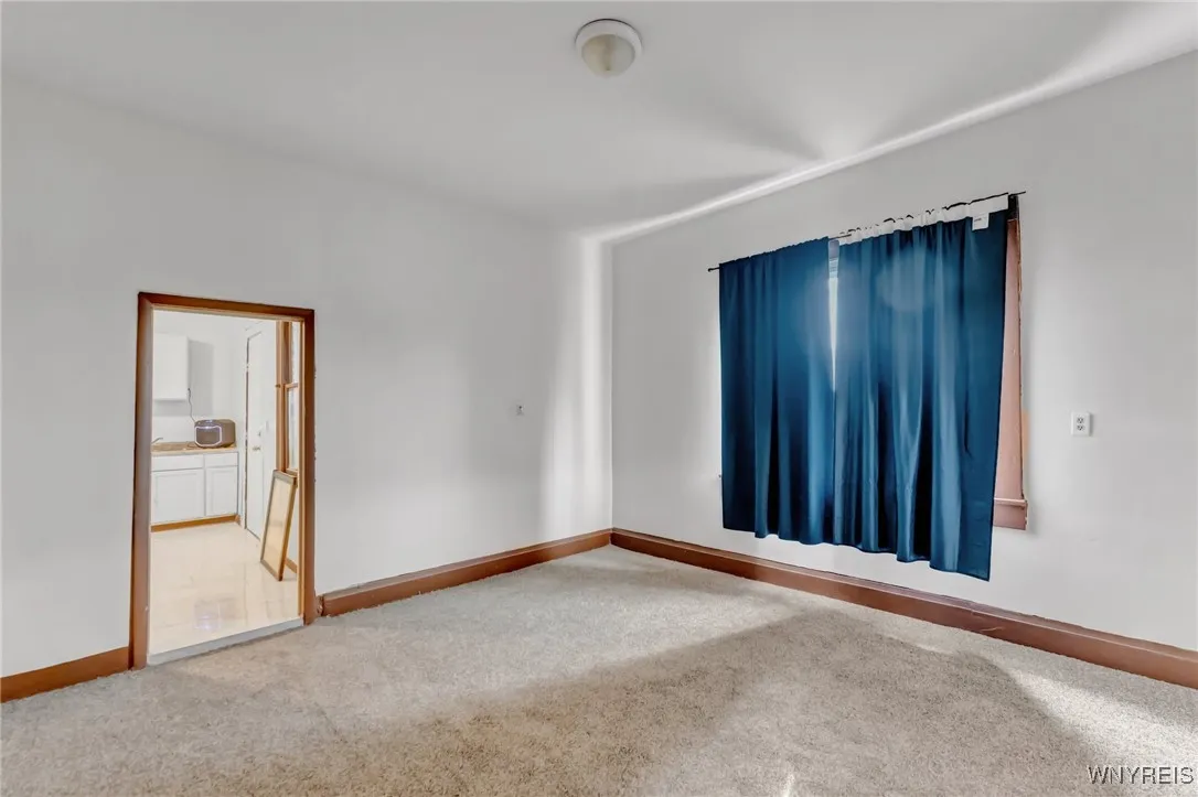541 Perry Street, Buffalo, New York 14210, Buffalo, New York 14210, 3 Bedrooms Bedrooms, 5 Rooms Rooms,1 BathroomBathrooms,Residential,Closed,541 Perry Street, Buffalo, New York 14210,0,B1562240
