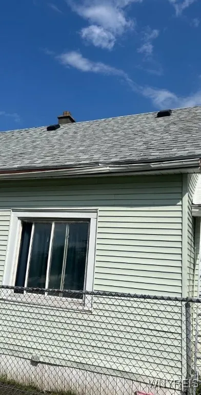 541 Perry Street, Buffalo, New York 14210, Buffalo, New York 14210, 3 Bedrooms Bedrooms, 5 Rooms Rooms,1 BathroomBathrooms,Residential,Closed,541 Perry Street, Buffalo, New York 14210,0,B1562240