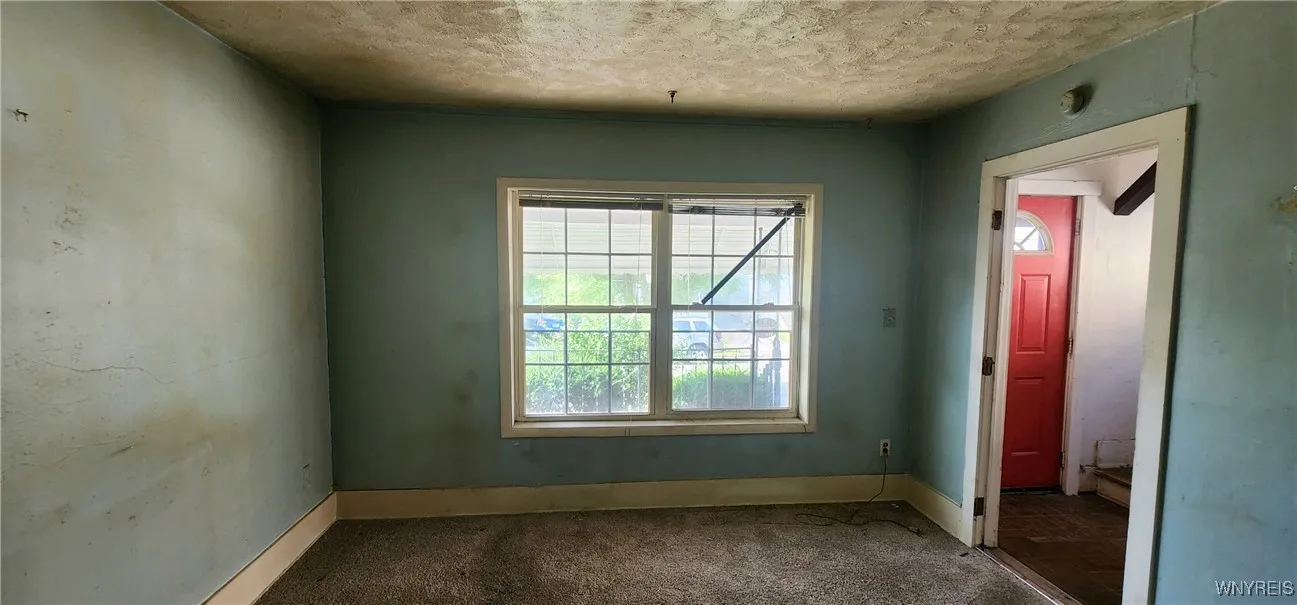 348 Riverside Avenue, Buffalo, New York 14207, Buffalo, New York 14207, 3 Bedrooms Bedrooms, ,2 BathroomsBathrooms,Residential,Closed,348 Riverside Avenue, Buffalo, New York 14207,0,B1562348