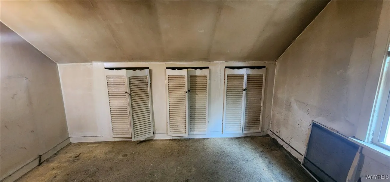 348 Riverside Avenue, Buffalo, New York 14207, Buffalo, New York 14207, 3 Bedrooms Bedrooms, ,2 BathroomsBathrooms,Residential,Closed,348 Riverside Avenue, Buffalo, New York 14207,0,B1562348