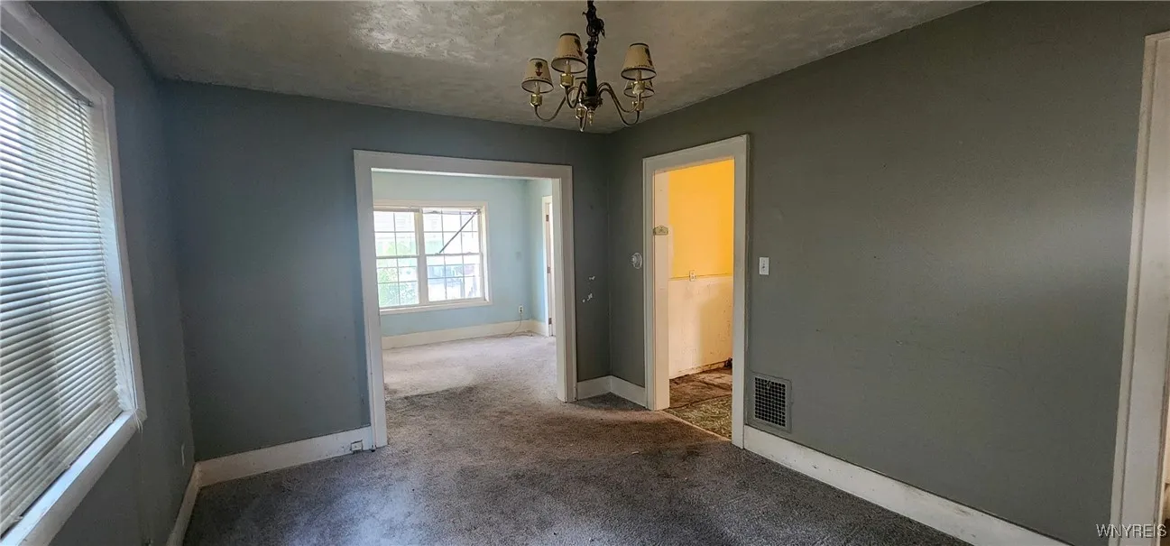 348 Riverside Avenue, Buffalo, New York 14207, Buffalo, New York 14207, 3 Bedrooms Bedrooms, ,2 BathroomsBathrooms,Residential,Closed,348 Riverside Avenue, Buffalo, New York 14207,0,B1562348