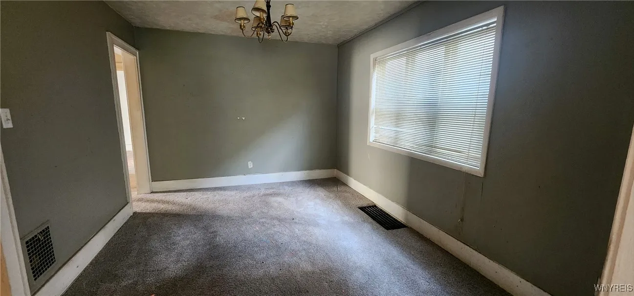 348 Riverside Avenue, Buffalo, New York 14207, Buffalo, New York 14207, 3 Bedrooms Bedrooms, ,2 BathroomsBathrooms,Residential,Closed,348 Riverside Avenue, Buffalo, New York 14207,0,B1562348