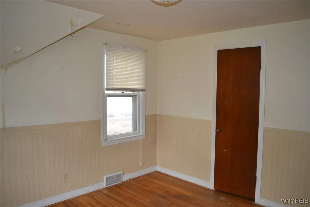371 Woodland Drive, Tonawanda-town, New York 14223, Tonawanda, New York 14223, 3 Bedrooms Bedrooms, 6 Rooms Rooms,1 BathroomBathrooms,Residential,Closed,371 Woodland Drive, Tonawanda-town, New York 14223,0,B1562464