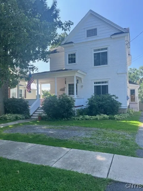 61 West Genesee Street, Lysander, New York 13027, Lysander, New York 13027, 5 Bedrooms Bedrooms, 12 Rooms Rooms,2 BathroomsBathrooms,Residential,Closed,61 West Genesee Street, Lysander, New York 13027,0,S1560990