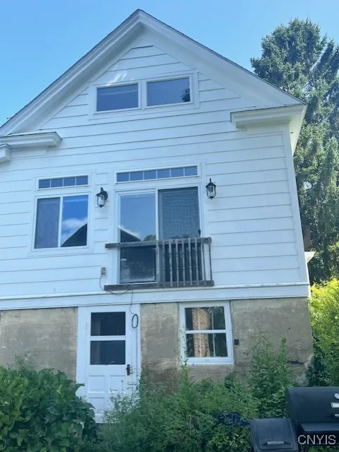 61 West Genesee Street, Lysander, New York 13027, Lysander, New York 13027, 5 Bedrooms Bedrooms, 12 Rooms Rooms,2 BathroomsBathrooms,Residential,Closed,61 West Genesee Street, Lysander, New York 13027,0,S1560990