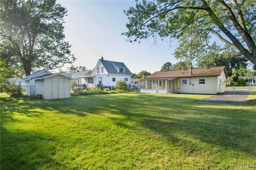 201 Dupont Avenue, Tonawanda-town, New York 14150, Tonawanda, New York 14150, 3 Bedrooms Bedrooms, 5 Rooms Rooms,1 BathroomBathrooms,Residential,Closed,201 Dupont Avenue, Tonawanda-town, New York 14150,0,B1562066