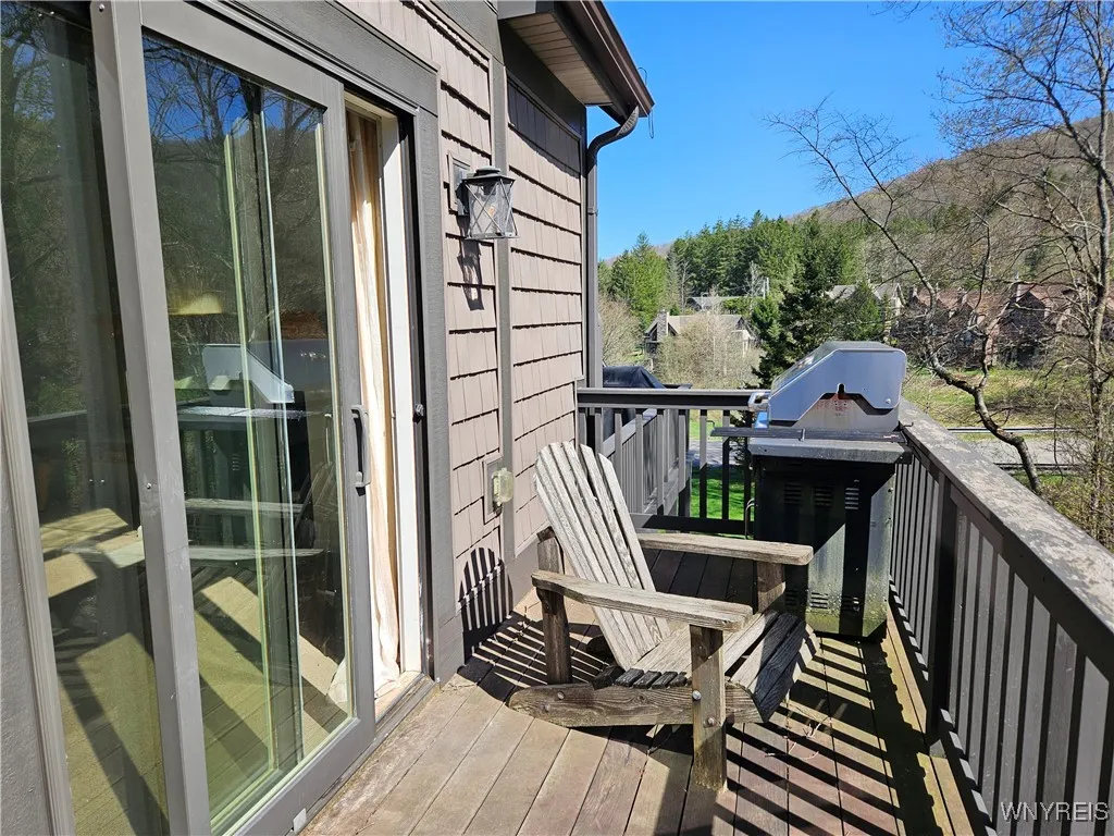 81 Woods Road, Ellicottville, New York 14731, Ellicottville, New York 14731, 4 Bedrooms Bedrooms, 7 Rooms Rooms,2 BathroomsBathrooms,Residential,Closed,81 Woods Road, Ellicottville, New York 14731,0,B1562547