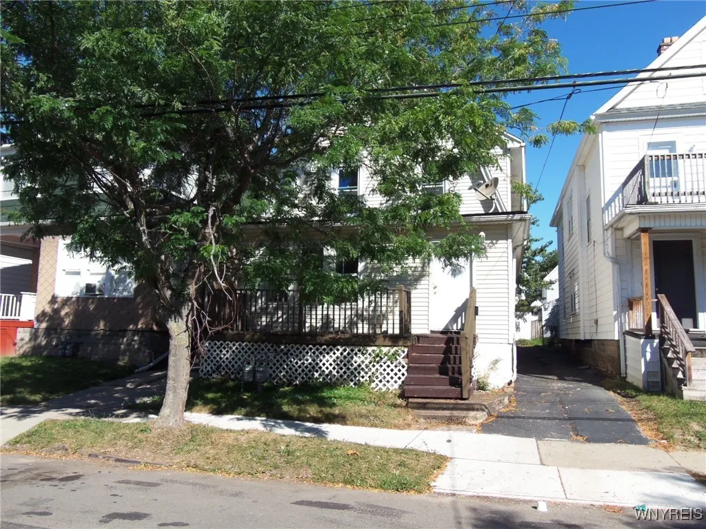 126 Crowley Avenue, Buffalo, New York 14207, Buffalo, New York 14207, 5 Bedrooms Bedrooms, ,2 BathroomsBathrooms,Residential,Closed,126 Crowley Avenue, Buffalo, New York 14207,0,B1562707
