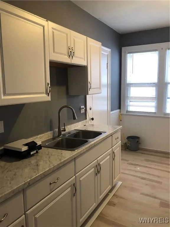 198 Potomac Avenue 4, Buffalo, New York 14213, Buffalo, New York 14213, 2 Bedrooms Bedrooms, 5 Rooms Rooms,1 BathroomBathrooms,Residential Lease,Closed,198 Potomac Avenue 4, Buffalo, New York 14213,0,B1562705