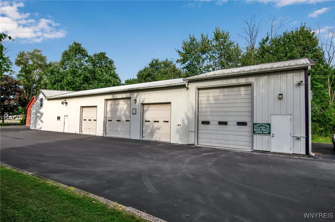 3165 Niag Falls Boulevard North, Wheatfield, New Y, Wheatfield, New York 14120, ,Commercial Sale,Closed,3165 Niag Falls Boulevard North, Wheatfield, New Y,0,B1561489