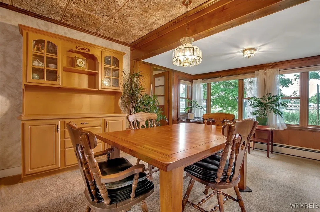 Built in hutch to match kitchen cabinets