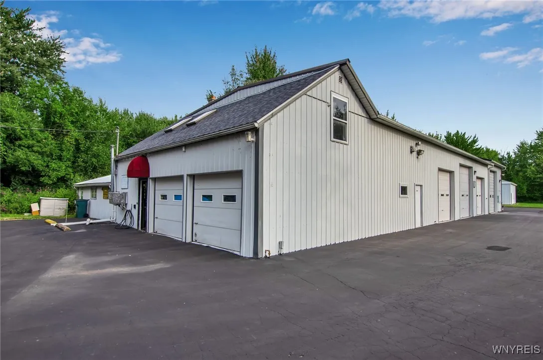 Garage/shop