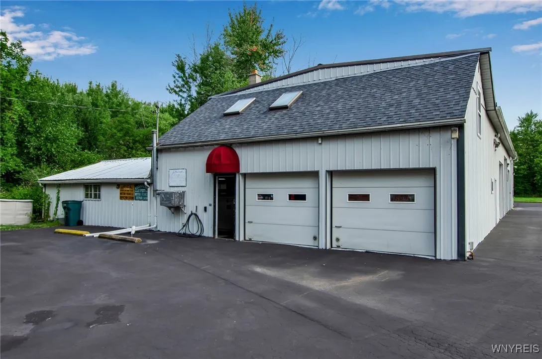 Garage/Shop