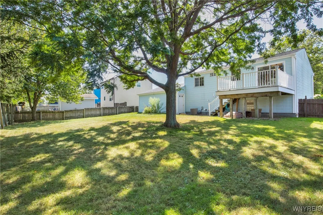 4247 Mistymeadow Lane, Hamburg, New York 14075, Hamburg, New York 14075, 3 Bedrooms Bedrooms, 6 Rooms Rooms,2 BathroomsBathrooms,Residential,Closed,4247 Mistymeadow Lane, Hamburg, New York 14075,0,B1562770