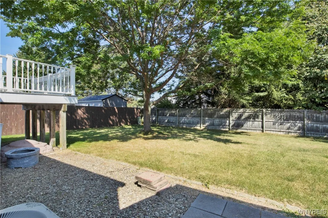 4247 Mistymeadow Lane, Hamburg, New York 14075, Hamburg, New York 14075, 3 Bedrooms Bedrooms, 6 Rooms Rooms,2 BathroomsBathrooms,Residential,Closed,4247 Mistymeadow Lane, Hamburg, New York 14075,0,B1562770