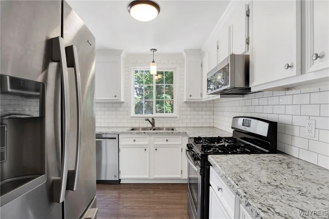 4247 Mistymeadow Lane, Hamburg, New York 14075, Hamburg, New York 14075, 3 Bedrooms Bedrooms, 6 Rooms Rooms,2 BathroomsBathrooms,Residential,Closed,4247 Mistymeadow Lane, Hamburg, New York 14075,0,B1562770