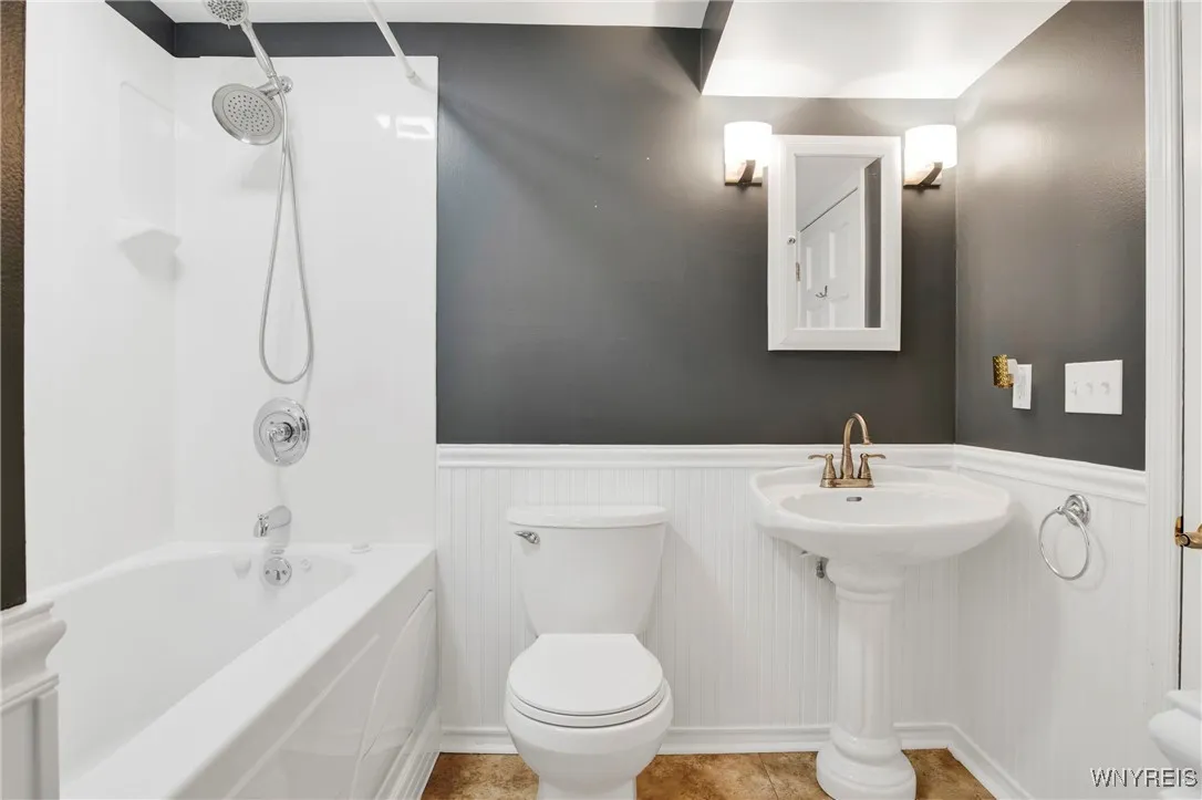 4247 Mistymeadow Lane, Hamburg, New York 14075, Hamburg, New York 14075, 3 Bedrooms Bedrooms, 6 Rooms Rooms,2 BathroomsBathrooms,Residential,Closed,4247 Mistymeadow Lane, Hamburg, New York 14075,0,B1562770