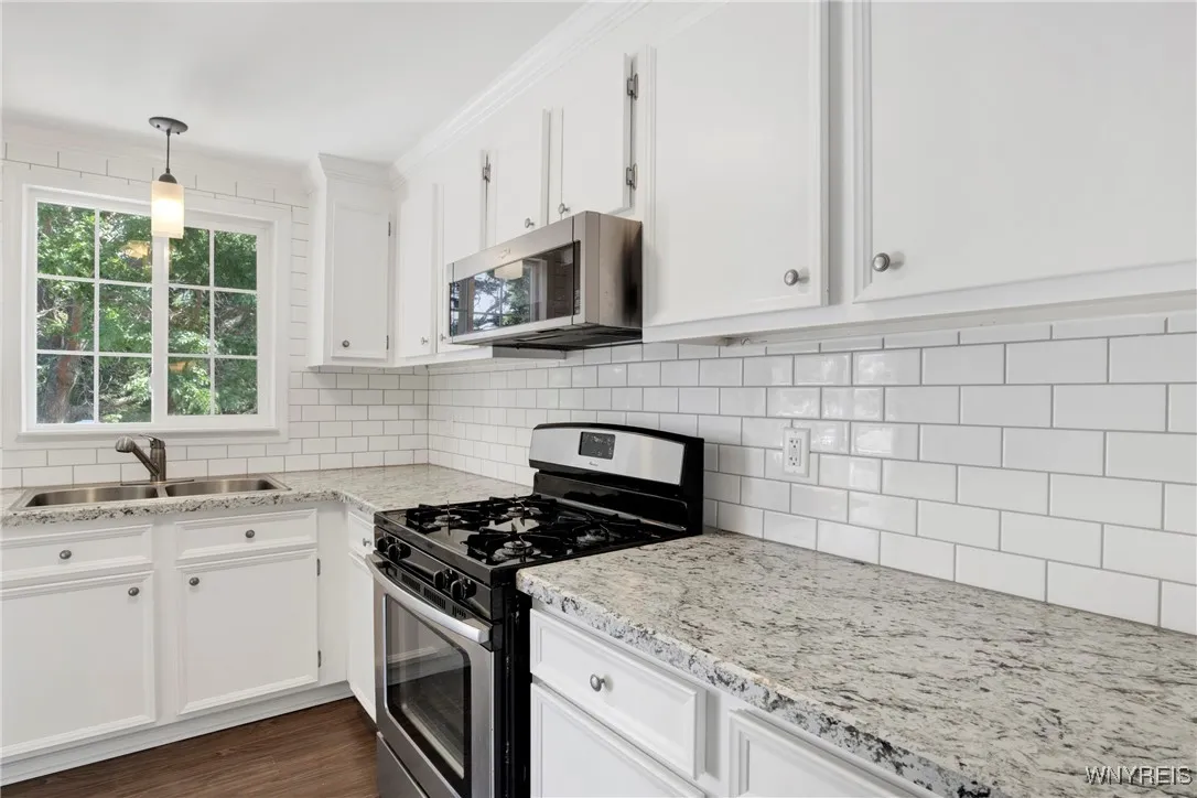 4247 Mistymeadow Lane, Hamburg, New York 14075, Hamburg, New York 14075, 3 Bedrooms Bedrooms, 6 Rooms Rooms,2 BathroomsBathrooms,Residential,Closed,4247 Mistymeadow Lane, Hamburg, New York 14075,0,B1562770