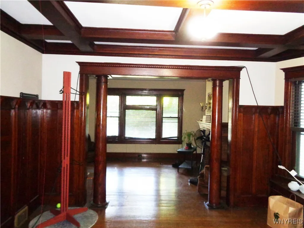 74 Manchester Place, Buffalo, New York 14213, Buffalo, New York 14213, 6 Bedrooms Bedrooms, ,2 BathroomsBathrooms,Residential,Closed,74 Manchester Place, Buffalo, New York 14213,0,B1563083