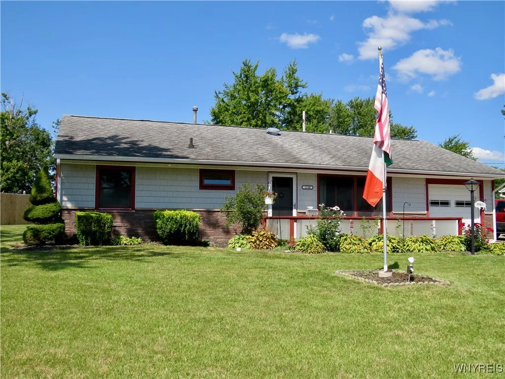 1140 La Salle Avenue, Grand Island, New York 14072, Grand Island, New York 14072, 3 Bedrooms Bedrooms, 7 Rooms Rooms,1 BathroomBathrooms,Residential,Closed,1140 La Salle Avenue, Grand Island, New York 14072,0,B1562800