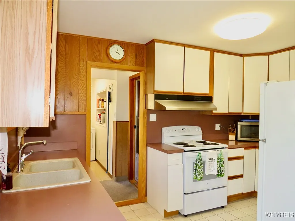 1140 La Salle Avenue, Grand Island, New York 14072, Grand Island, New York 14072, 3 Bedrooms Bedrooms, 7 Rooms Rooms,1 BathroomBathrooms,Residential,Closed,1140 La Salle Avenue, Grand Island, New York 14072,0,B1562800
