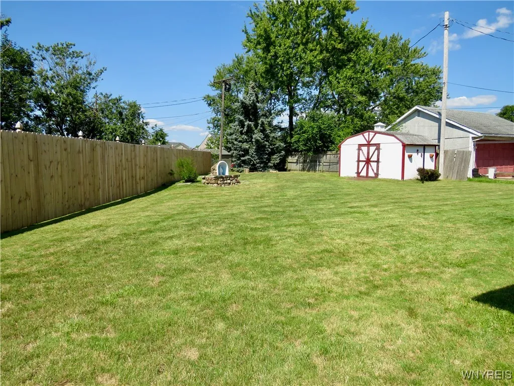 1140 La Salle Avenue, Grand Island, New York 14072, Grand Island, New York 14072, 3 Bedrooms Bedrooms, 7 Rooms Rooms,1 BathroomBathrooms,Residential,Closed,1140 La Salle Avenue, Grand Island, New York 14072,0,B1562800