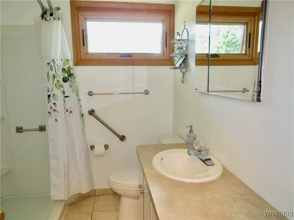 1140 La Salle Avenue, Grand Island, New York 14072, Grand Island, New York 14072, 3 Bedrooms Bedrooms, 7 Rooms Rooms,1 BathroomBathrooms,Residential,Closed,1140 La Salle Avenue, Grand Island, New York 14072,0,B1562800