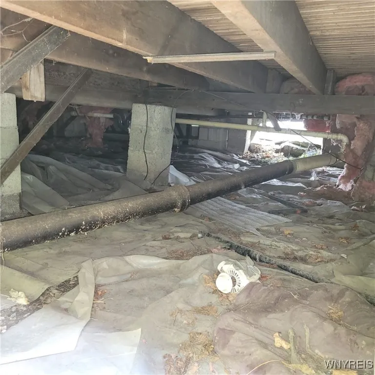 Crawlspace no basement