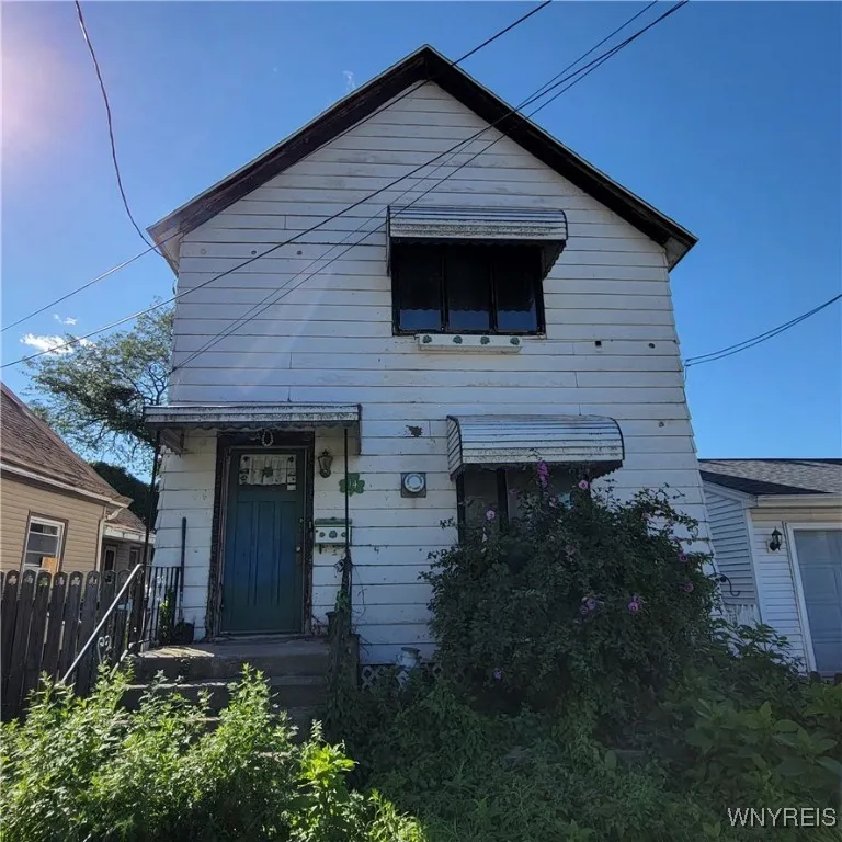 14 Kentucky Street, Buffalo, New York 14204, Buffalo, New York 14204, 2 Bedrooms Bedrooms, ,2 BathroomsBathrooms,Residential,Closed,14 Kentucky Street, Buffalo, New York 14204,0,B1562972