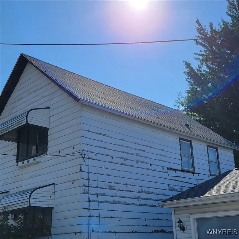 Sidewalk roof view